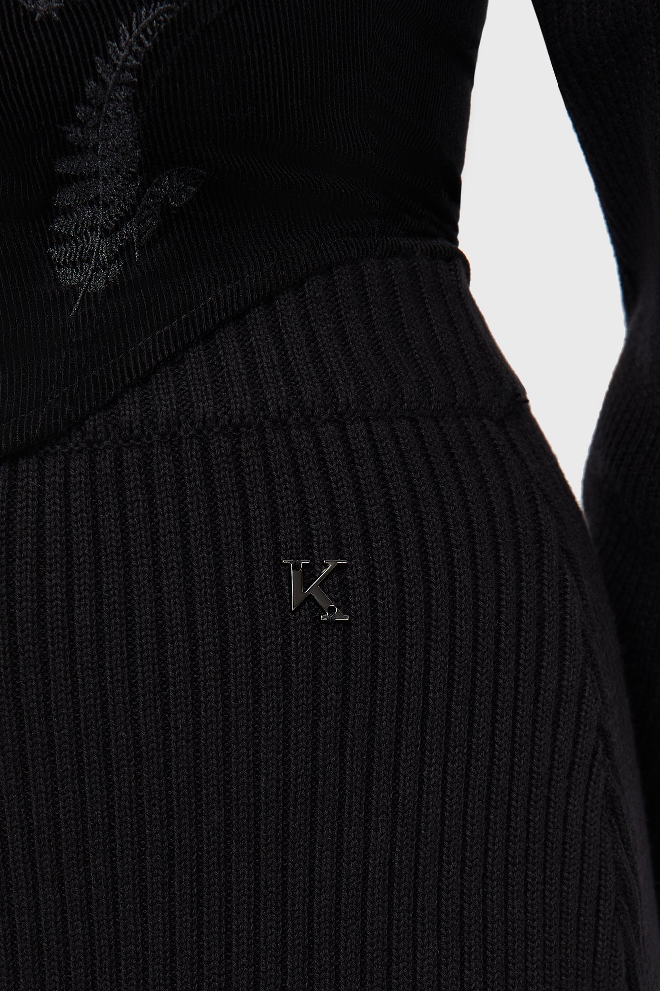 Belinda's Woe Maxi Skirt [Black]